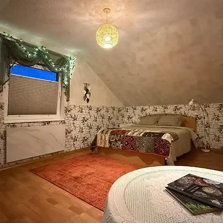 Private Countryside Near Tll Airport Lejlighed *